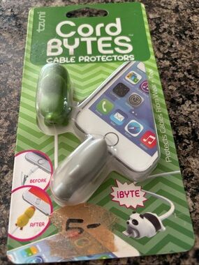 Tzumi Cord Bytes Cable Protectors - Green & Silver alligator shark